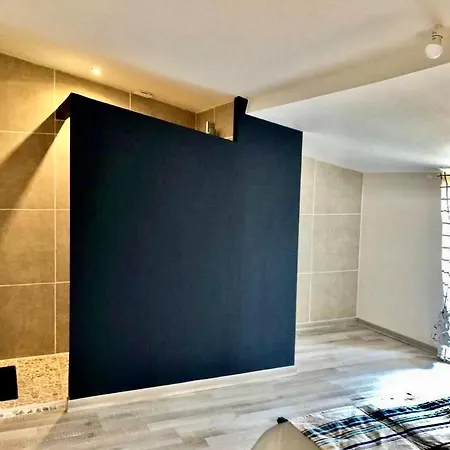 Chez Lena - T2 Cosy & Equipe - Proche Cite Medievale Apartament *