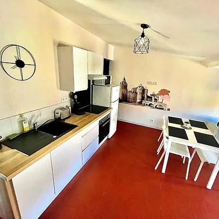 Apartament Chez Lena - T2 Cosy & Equipe - Proche Cite Medievale