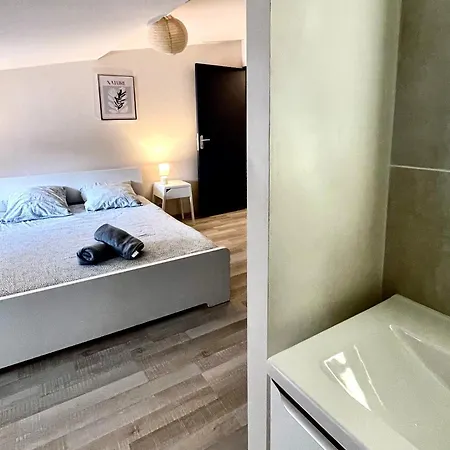 Апартаменты Chez Lena - T2 Cosy & Equipe - Proche Cite Medievale Каркассон